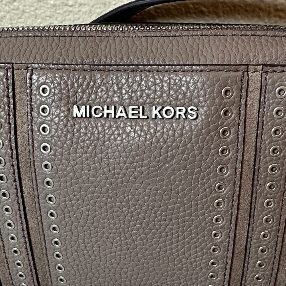 Michael Kors Brooklyn cinder gray Crossbody Bag with Tassel - Picture 3 of 13